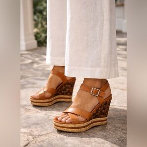 Marvin K Italy Caramel Leather Woven Wedge Platform Sandals 9